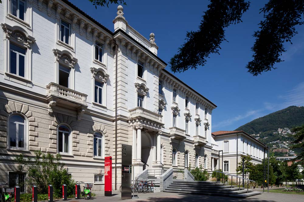 Hauptgebäude Universität der italienischen Schweiz