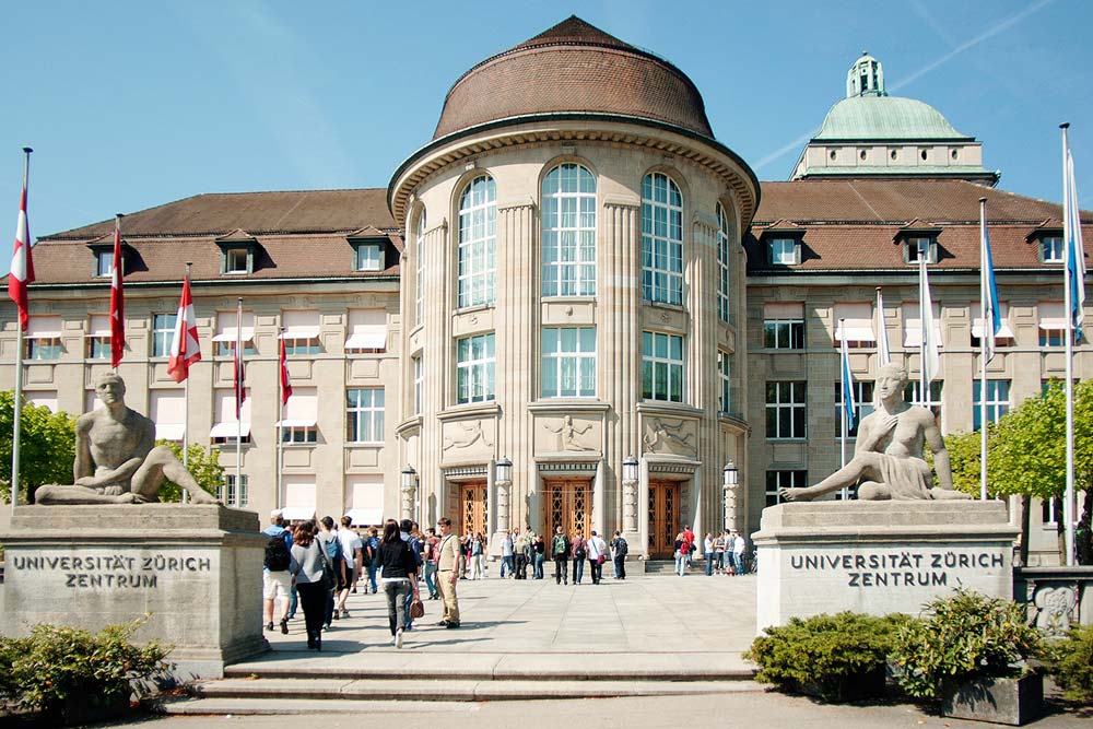 Eingang zum Hauptgebäude der Universität Zürich