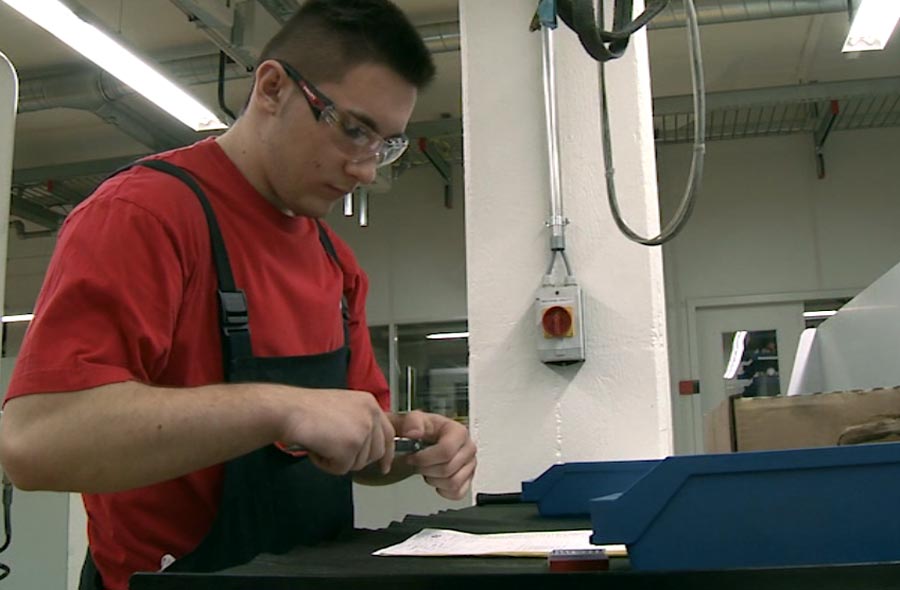 Praticien / Praticienne en mécanique AFP – Film avec portrait d'un professionnel