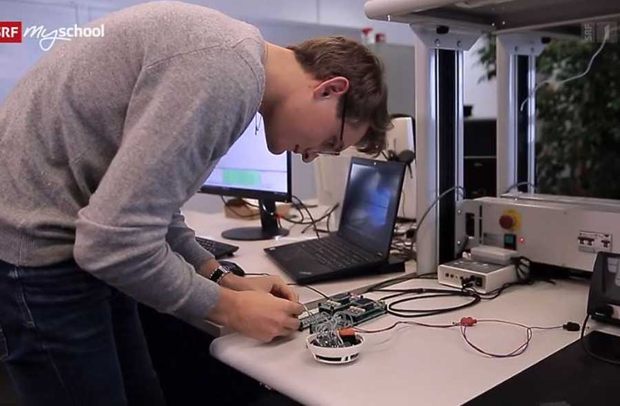 Elektroniker/in EFZ – Film mit Porträt eines Lernenden