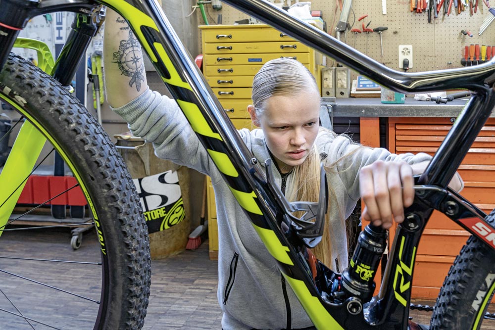Reparaturen an Rahmen und Fahrwerk