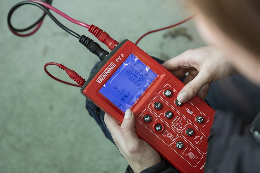 Elektrische Messungen durchführen und protokollieren