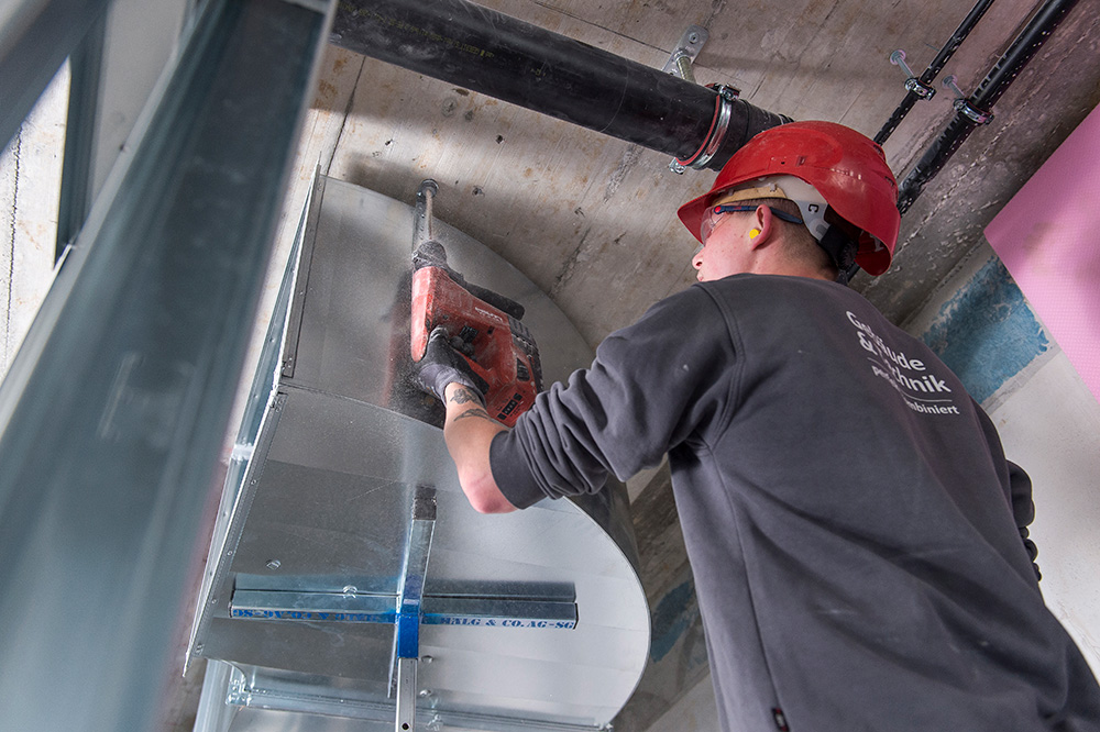 Bleche schneiden und formen