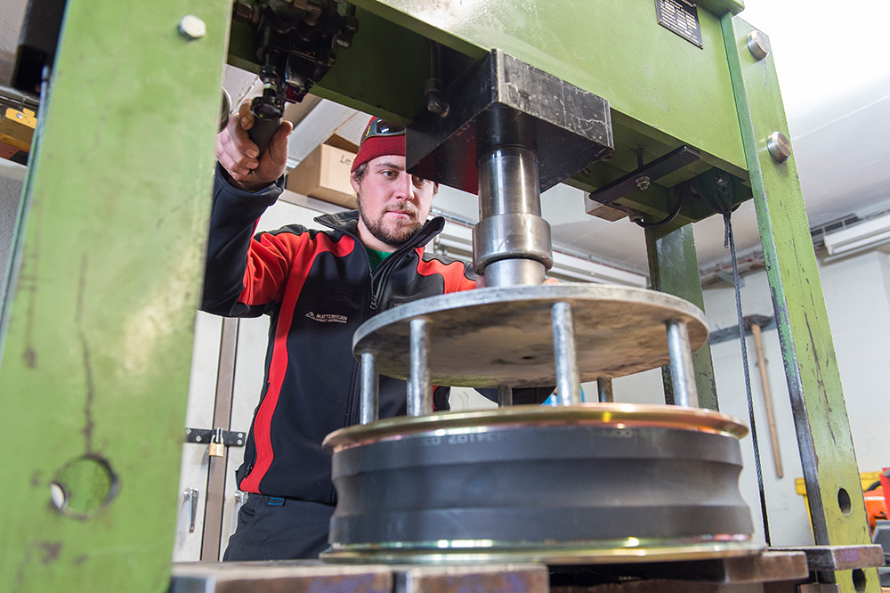 Reparaturarbeiten in der Werkstatt