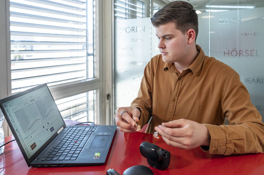 Hörsystem reinigen und reparieren